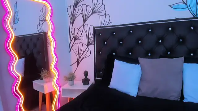 Sweet Ariadna  online show from March 25, 12:19 pm