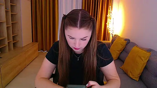 Mia Adams online show from May 20, 5:37 am