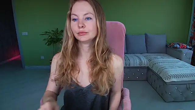 Cuddle Cat online show from May 1, 5:43 am