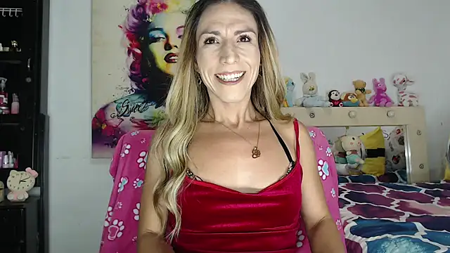 aleera starxx982 online show from May 17, 11:37 pm