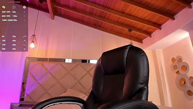 JennaOlsonX online show from May 20, 9:50 am