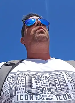 Trucker Hunter online show from October 10, 12:43 pm