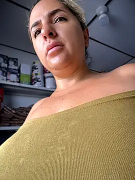 sammyqueenx21 online show from May 3, 12:19 pm