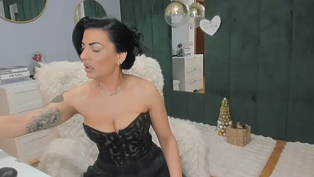 ElisaBaxter online show from January 7, 5:00 am