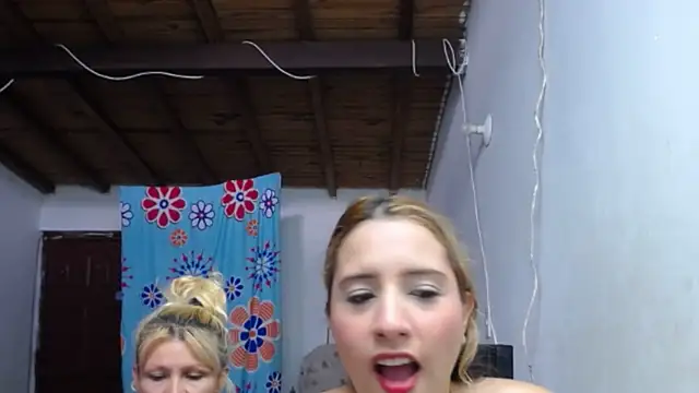 Nicolle Milf online show from October 13, 7:38 pm