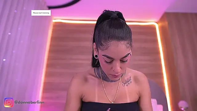 danna berlin  online show from May 22, 7:23 pm