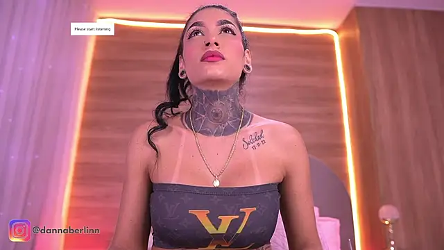 danna berlin  online show from May 21, 7:23 pm
