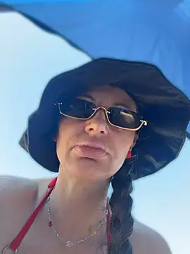 Natalie bigass online show from May 24, 3:11 pm