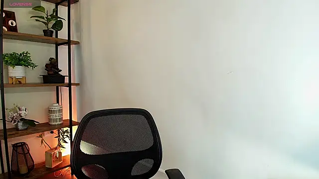 Sassy--Girl online show from February 9, 6:43 pm