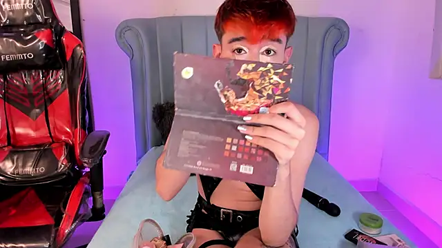 Chris boy  online show from May 16, 8:28 am
