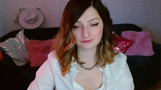 Arielsssplash online show from February 6, 7:45 am