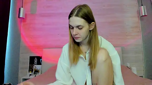 molly hunt  online show from March 28, 4:56 am