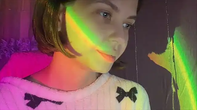 MiraPics online show from April 4, 9:46 pm