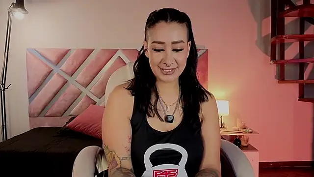 kelly hous36 online show from May 9, 1:24 pm