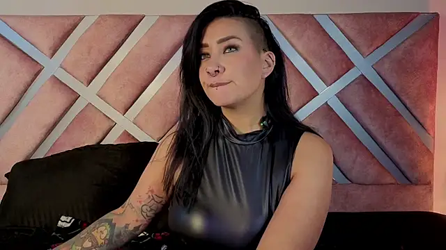  kelly hous36 online show from May 12, 4:13 pm