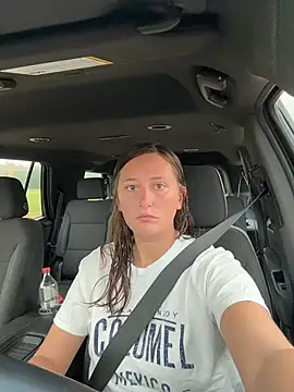 triple34D online show from November 19, 3:01 pm