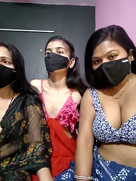 cutee  crazy online show from March 11, 2:20 pm