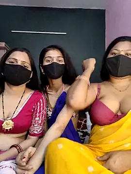 cutee  crazy online show from March 10, 2:10 pm