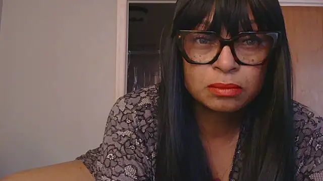 MSweetLindaParks online show from September 30, 10:14 pm