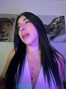 isabella jade online show from April 7, 8:44 pm