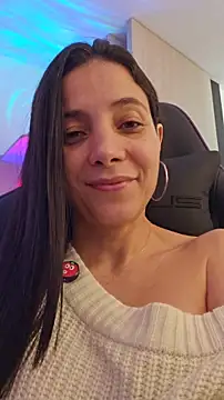 miaeyes online show from January 7, 2:20 pm