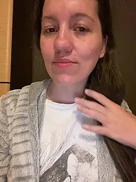 Nicole-Ray online show from April 30, 4:18 am