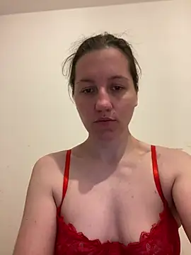 Nicole-Ray online show from May 7, 7:06 pm