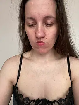 Nicole-Ray online show from May 14, 6:19 am