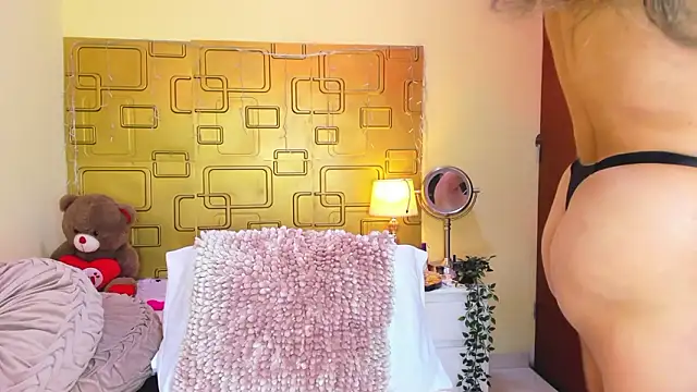 Julia Haye online show from March 10, 5:22 am