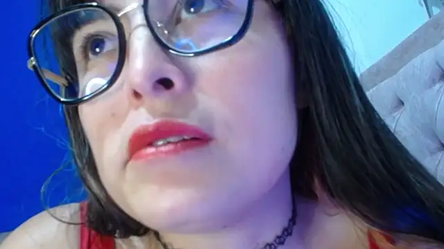 Alexandrasaenz online show from May 12, 11:00 pm