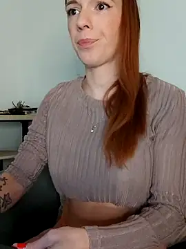 Snapshot of clara-francaise chatting on September 25, 6:50 pm clara-francaise online show from September 25, 6:50 pm