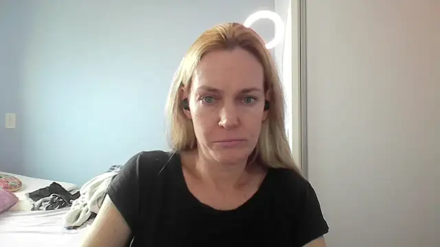 Annylove1 online show from May 8, 12:08 pm