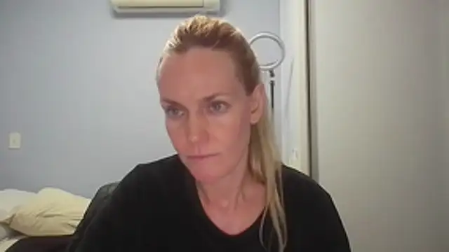 Annylove1 online show from May 24, 12:53 am