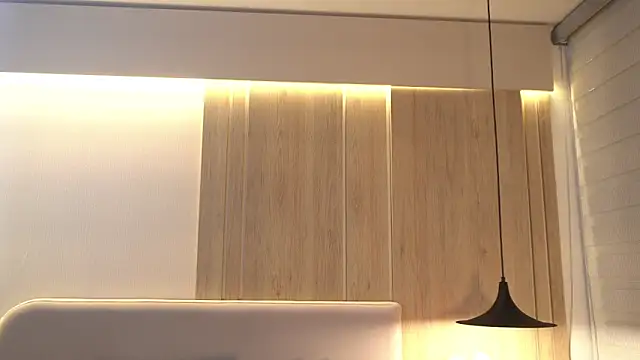 KalaBeckett  online show from April 3, 1:42 pm