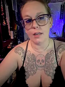 edgexchaos online show from May 18, 3:49 am