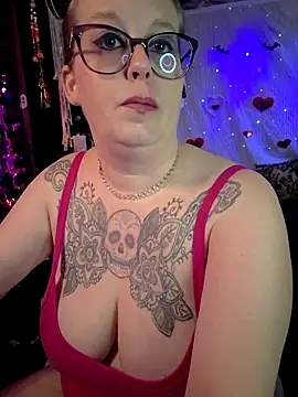edgexchaos online show from May 13, 3:56 am