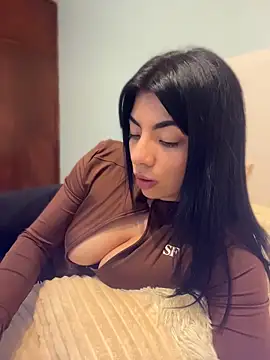 Miaparkerss  online show from May 5, 11:30 pm