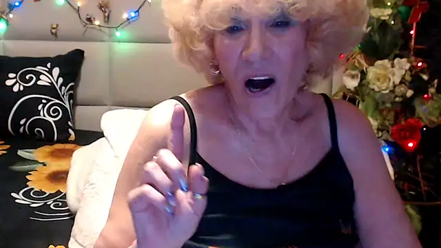 HappyWomanOn online show from May 25, 11:09 am