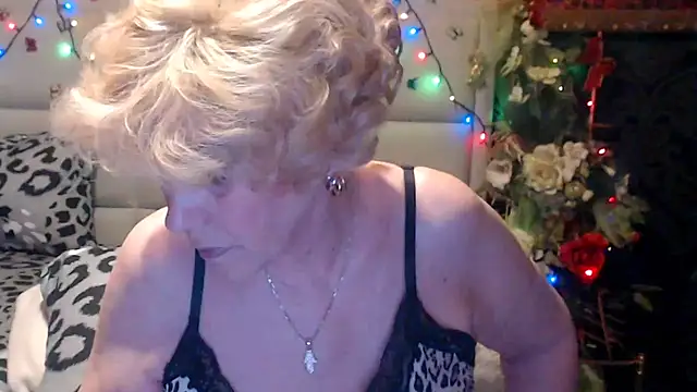 HappyWomanOn online show from April 27, 6:49 pm