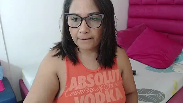 Katha Marck online show from May 18, 2:56 pm