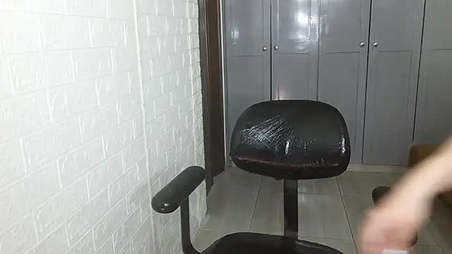 naughty sarahh online show from February 13, 1:18 am