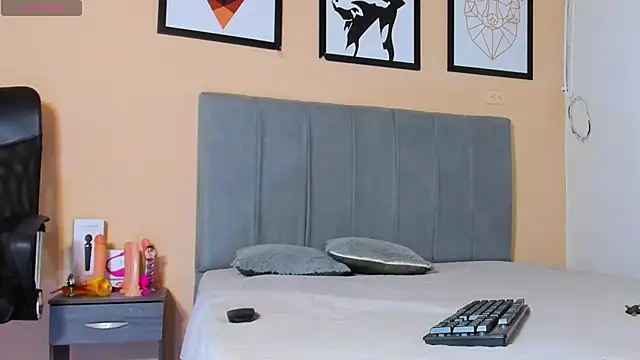 crystall06 online show from October 20, 1:36 pm