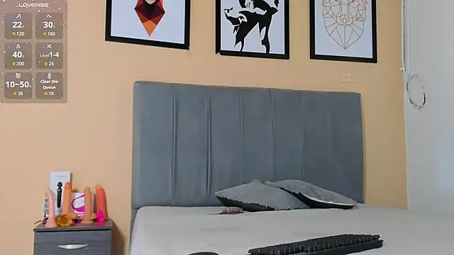 crystall06 online show from November 5, 2:44 pm