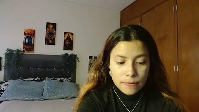 3littleschoolteens online show from October 27, 4:02 pm