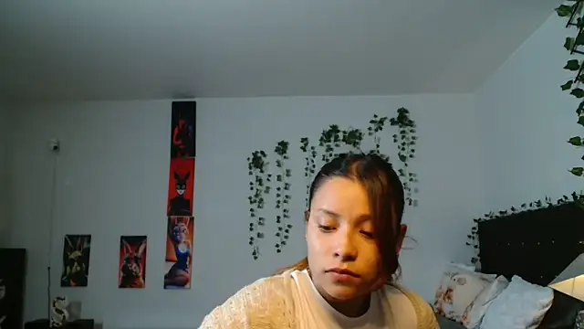 3littleschoolteens online show from November 8, 9:09 pm