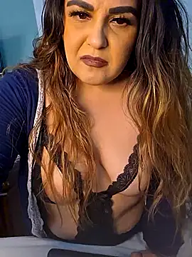 Snapshot of sweetcheekzx chatting on October 16, 7:33 am sweetcheekzx online show from October 16, 7:33 am