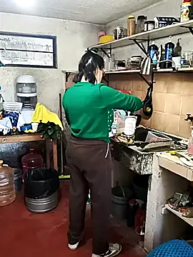 LaInsaciableIntensa online show from January 12, 6:46 pm