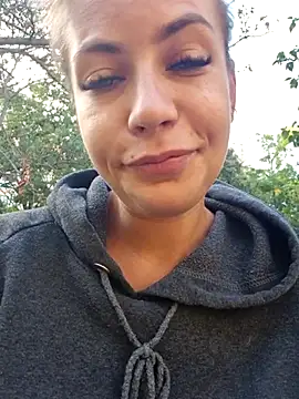 Snapshot of Keli_Jessi chatting on September 20, 12:14 pm Keli Jessi online show from September 20, 12:14 pm