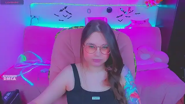 Lolisuccub online show from May 25, 6:18 pm