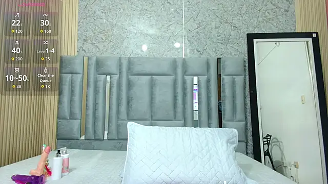 veronicaroose  online show from February 16, 12:38 pm